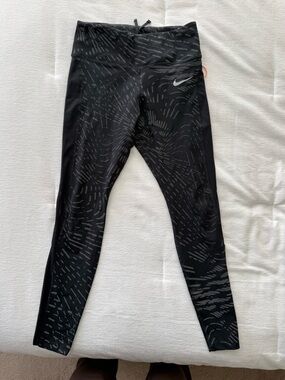 Nike Black Reflective Pattern Leggings